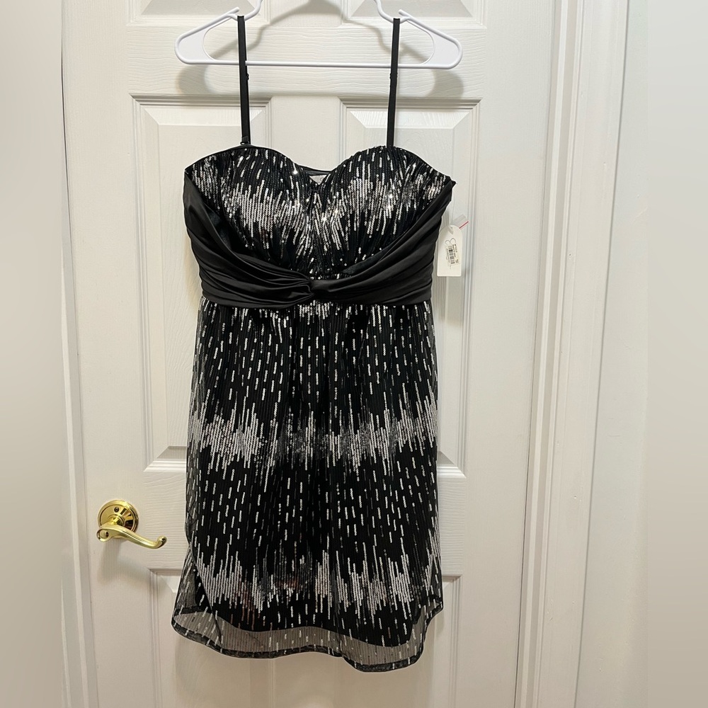 NWT Jessica Simpson Black/Silver Sequined Strapless Dress Size 14